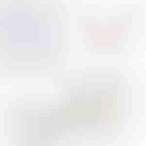 Колие във въртяща се кутия | HEARTS_WHITEBOX